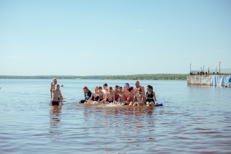 Песчаный пляж на реке Юг на базе «Лагуна Юг»